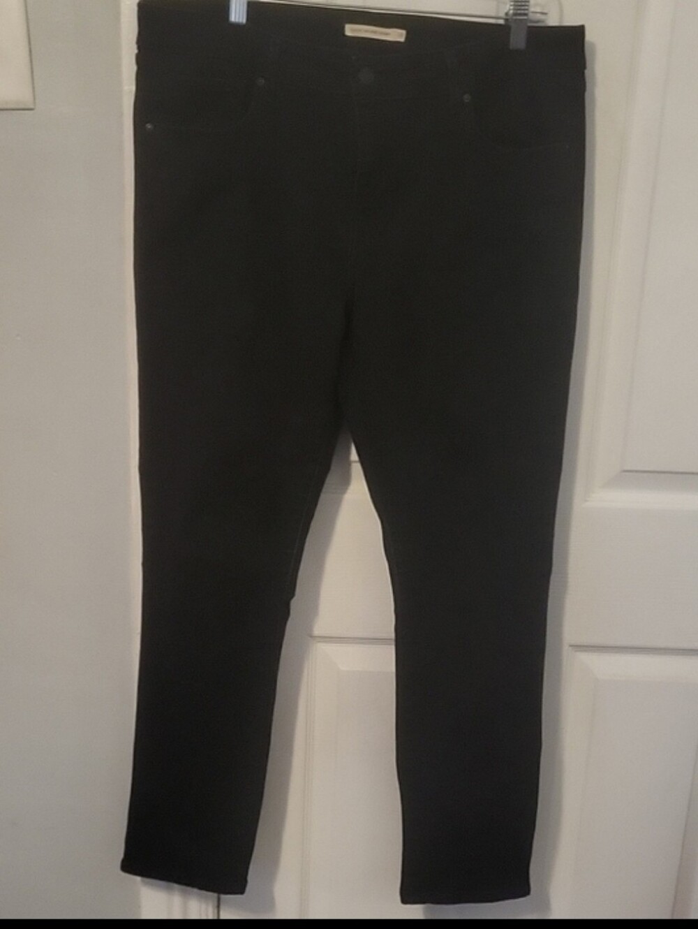 Levi's Classic Black Women's Skinny Jeans